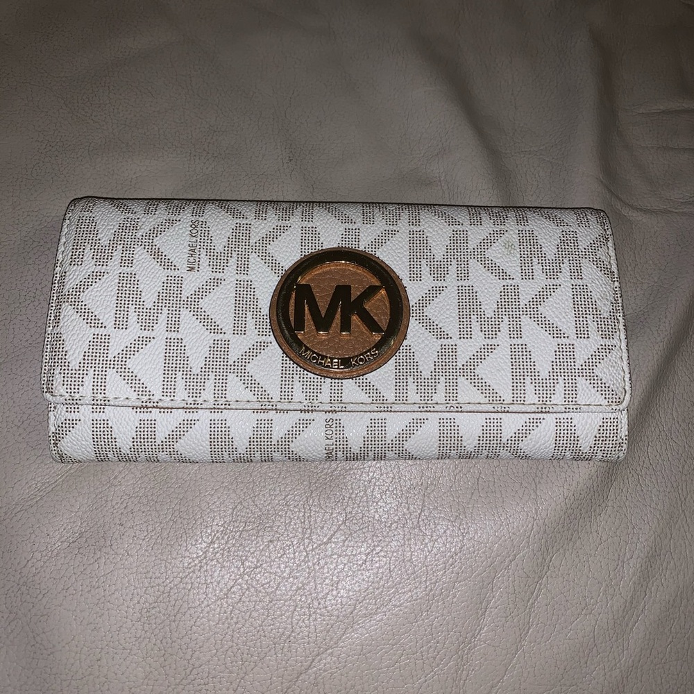 WHITE Michael Kors Long Wallet